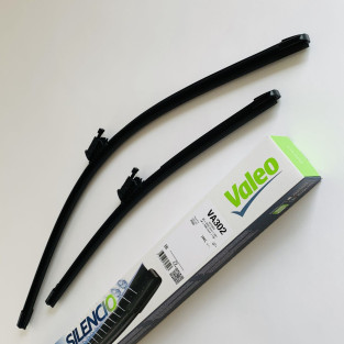 VA302 / 572302 Valeo Silencio AquaBlade Viskerblade sæt, med sprinkler dyser til Volvo XC60 fra årg. 8/2017 og frem