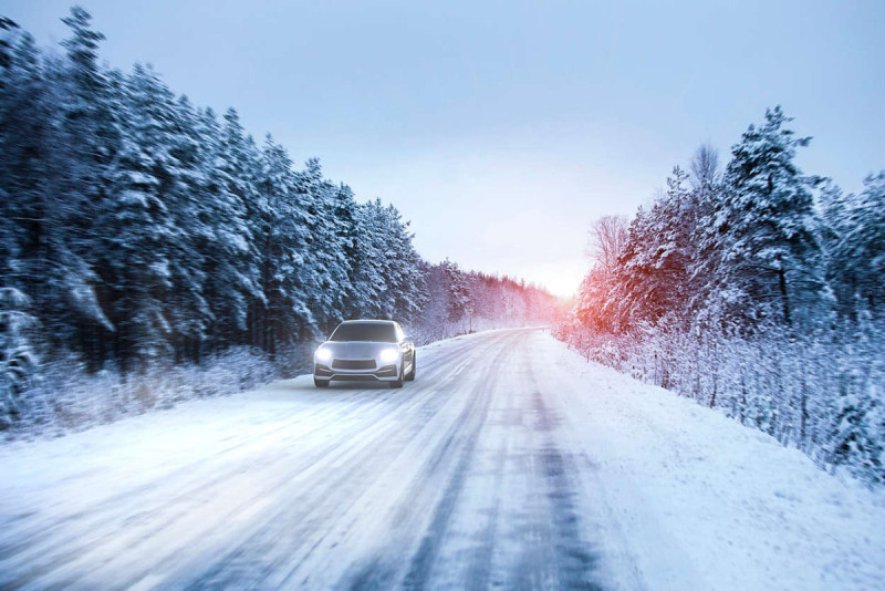 Philips White Vision Ultra pærer kit monteret i forlygter på bilen