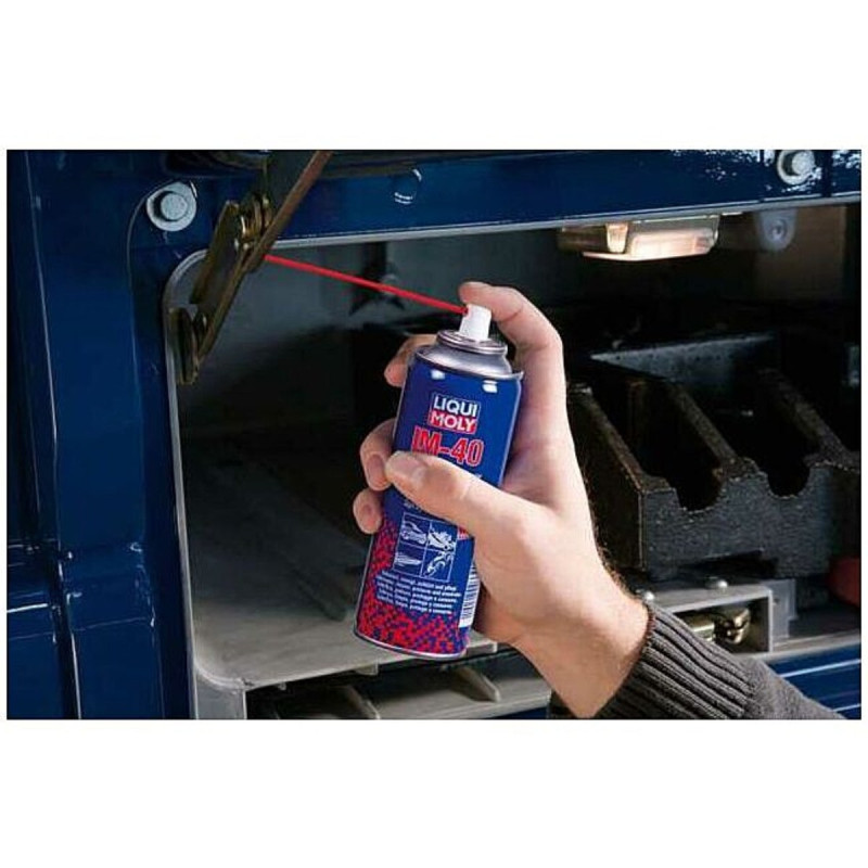 LM40 fra tyske Liqui Moly er perfekt smøremiddel til hængsler og bevægelige led.